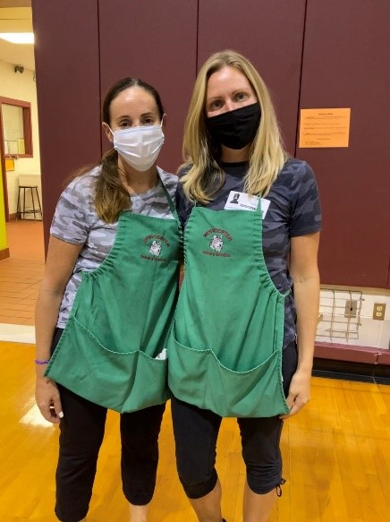 parents volunteering in cafeteria